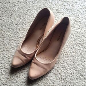 George Nude Heels
